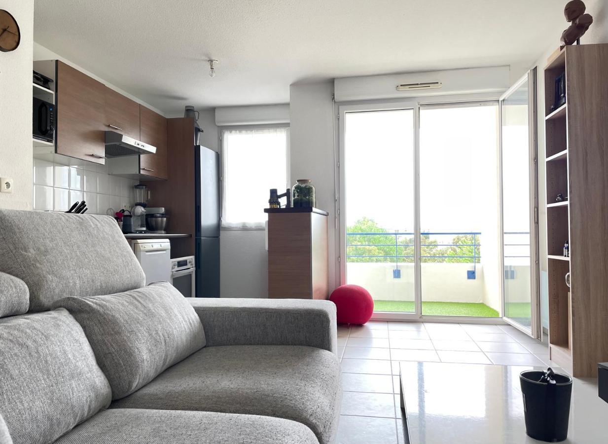 Piscine, Video-Projecteur, Parking Securise Poitiers Exterior foto